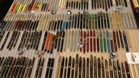 国产中性笔字视频,一划一世界